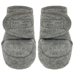 Toddler wool shoes with grips